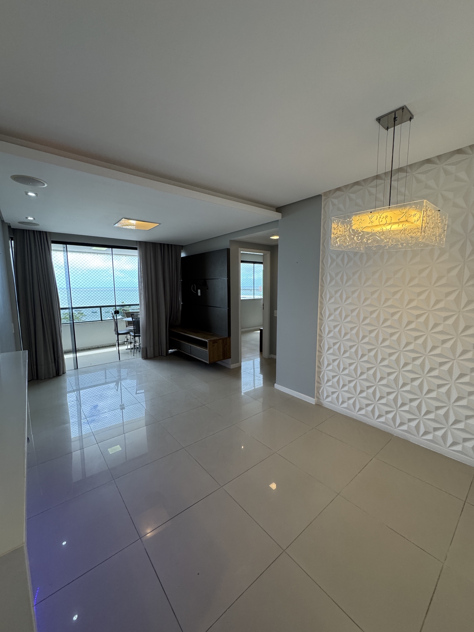Apartamento com 2 quartos no Edifício Sunset Plaza — foto 2