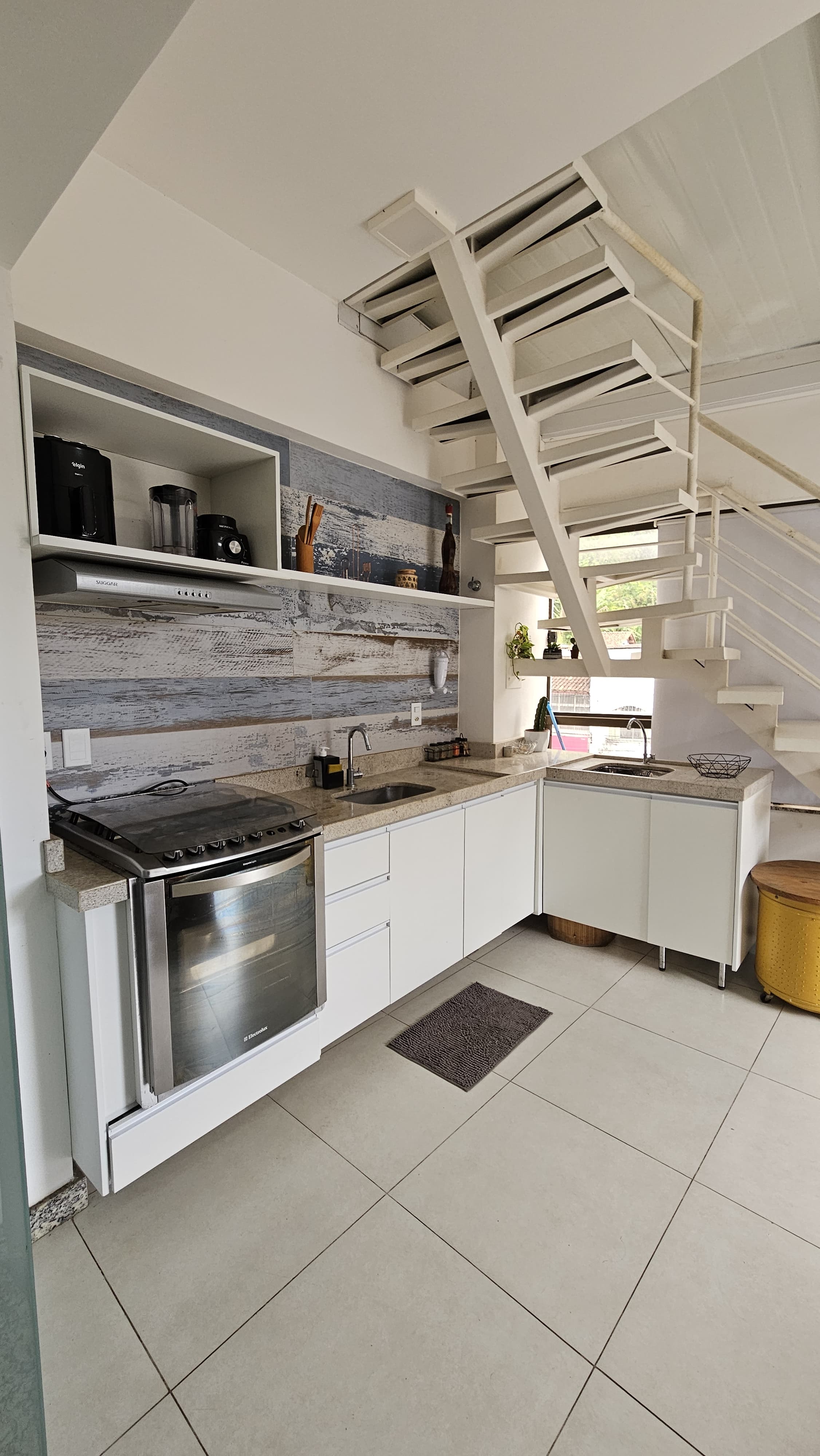 Apartamento quarto e sala para aluguel na Av. Soares Lopes, Ilhéus — foto 2