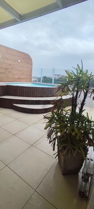 Cobertura duplex com piscina e vista mar à venda — foto 13