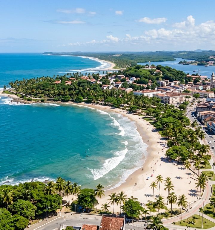 Vista panorâmica da orla de Ilhéus, Bahia, destacando o potencial imobiliário da região.