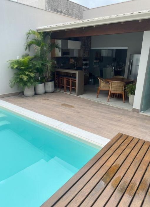 Casa no Pontal Ilhéus - BA com 3 suítes e área gourmet em Pontal, Ilhéus